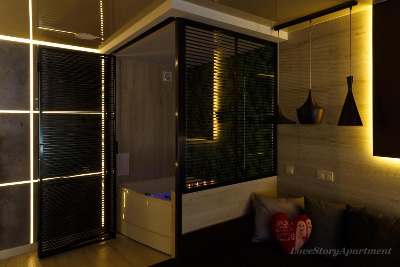Luxury Apartments «Love Story» อิวาโน-ฟรานกิฟสเก ภายนอก รูปภาพ