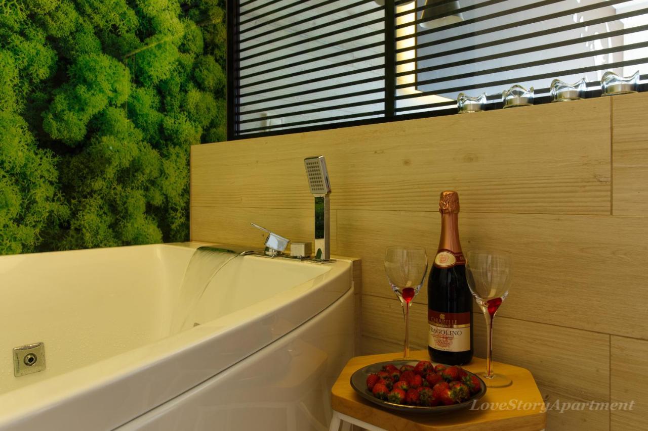 Luxury Apartments «Love Story» อิวาโน-ฟรานกิฟสเก ภายนอก รูปภาพ